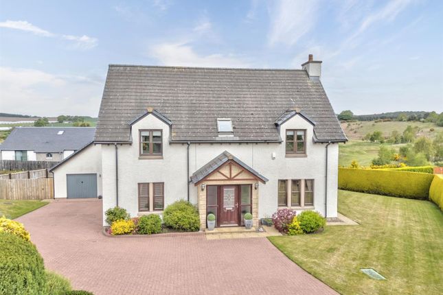 4 bed detached house