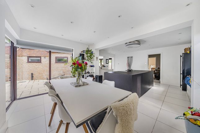 The Warren, Selling, ME13 5 bed detached house for sale