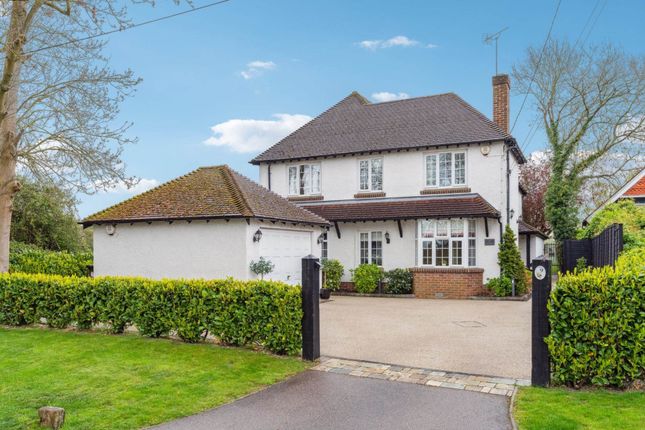 6 bed detached house