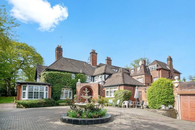 The Bishops Avenue, London, N2 5 bed semi