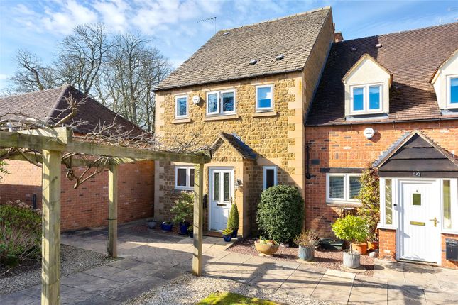 Highlands, Banbury OX15 2 bed end of terrace house for sale
