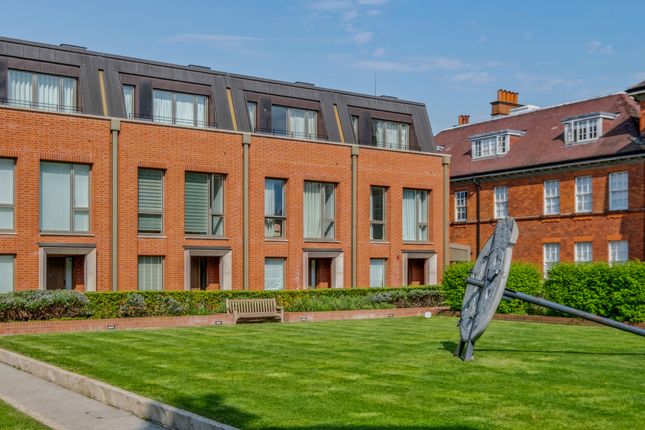 Kidderpore Avenue, London NW3 5 bed house for sale