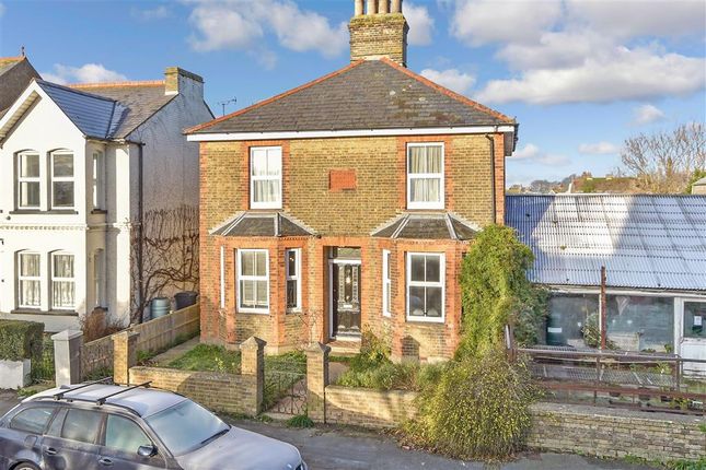 4 bed detached house