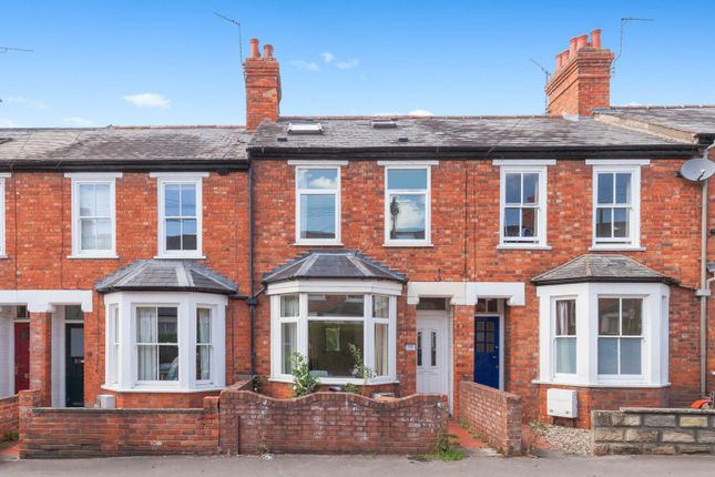 East Avenue Oxford OX4 1XR 3 bed terraced house for sale
