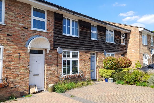 Pennyfield, Cobham, Surrey, KT11 3 bed terraced house for sale