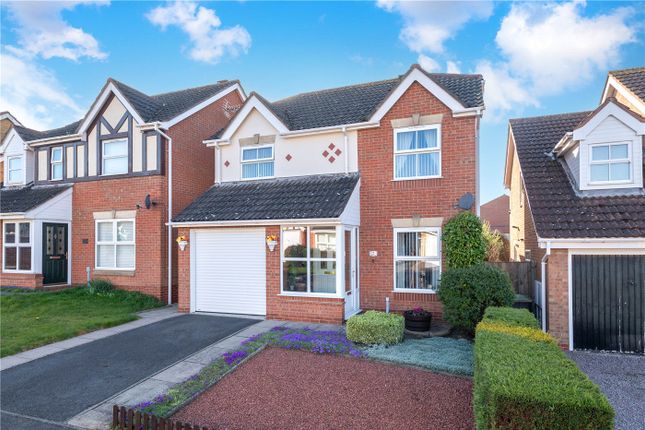 Hawks Way, Sleaford, Lincolnshire, NG34 4 bed detached house for sale