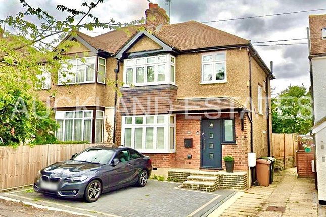 Park Avenue, Potters Bar EN6 3 bed semi