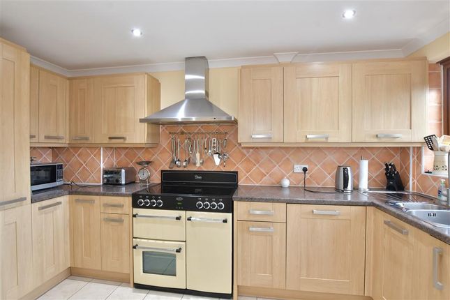 3 bed detached bungalow