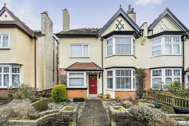 Bedford Avenue, Barnet, EN5 4 bed semi