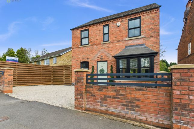 4 bed detached house