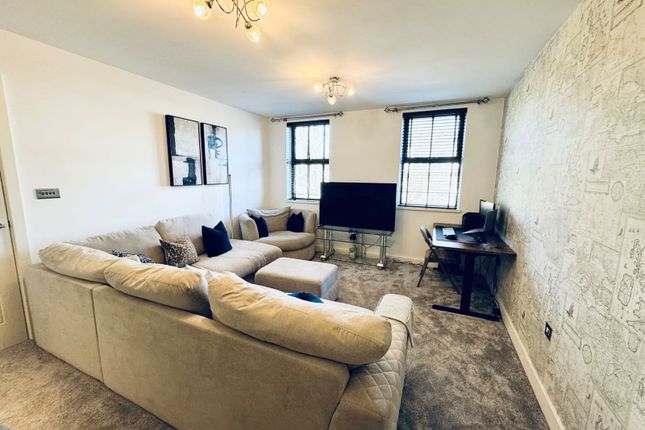 Stockport Road, Cheadle SK8 2 bed flat for sale