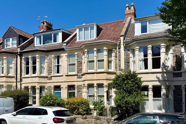 5 bedroom terraced house for sale