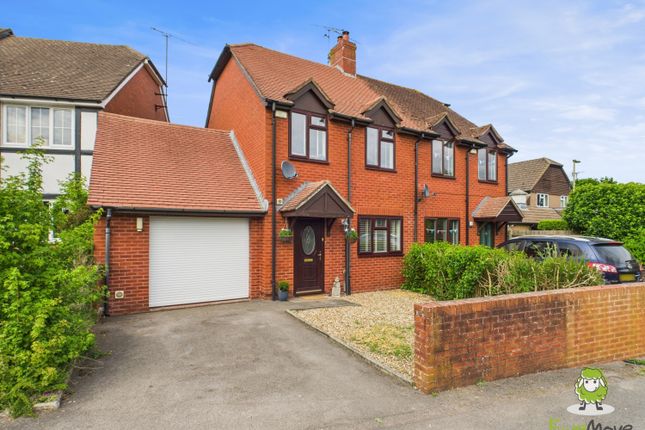 Chaldon Green, Lychpit, Basingstoke... 3 bed semi