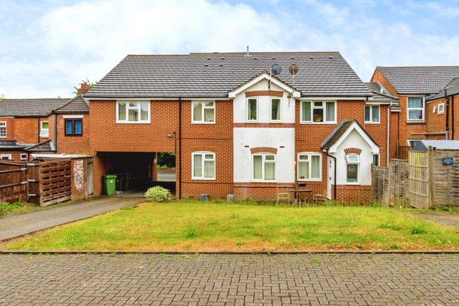 2 bed flat