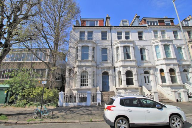 Tisbury Road, Hove 2 bed apartment for sale