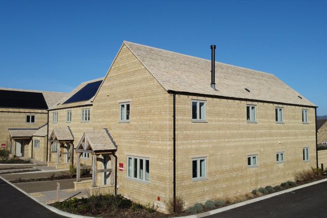4 bed detached house