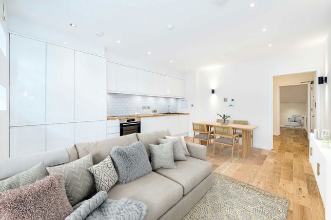 Burrows Mews, London SE1 1 bed flat for sale