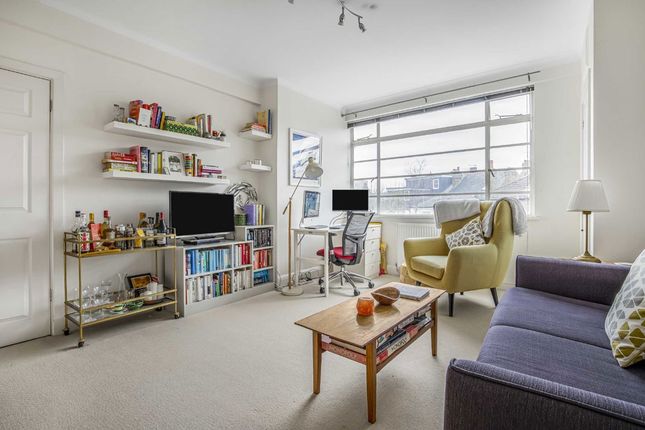 Balham High Road, London SW17 1 bed flat for sale