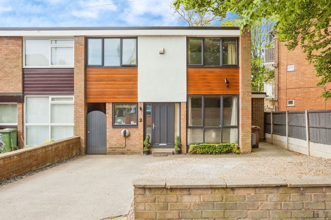 4 bedroom end of terrace house for sale
