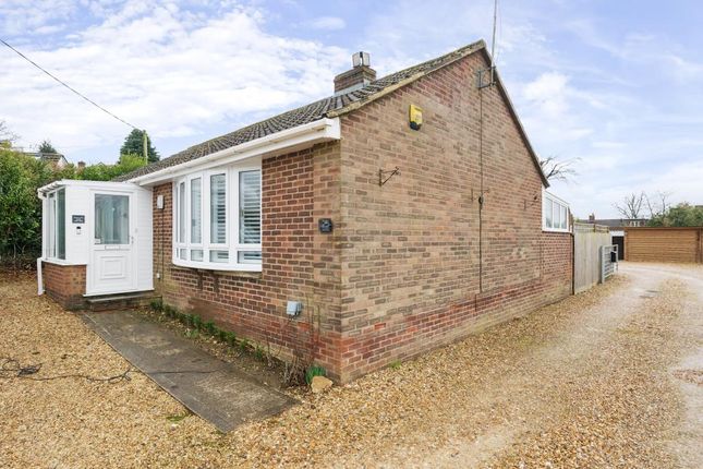 Woodcote,  South Oxfordshire,  RG8 2 bed detached bungalow for sale