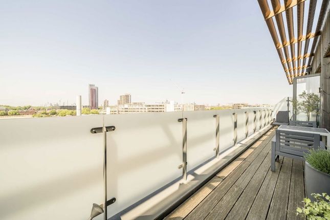 Quebec Way, London SE16 1 bed flat for sale