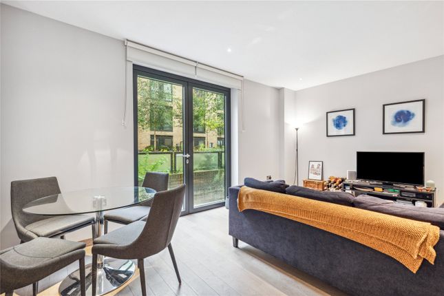 Drapers Yard, Wandsworth, London, SW18 1 bed apartment for sale