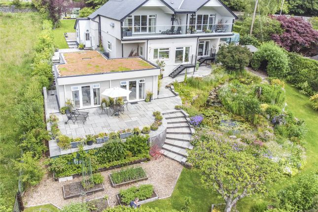 Van Road, Llanidloes, Powys, SY18 4 bed detached house for sale