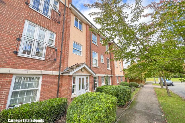 Merrifield Court, Welwyn Garden City AL7 2 bed apartment for sale