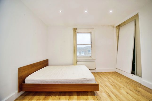 3 bed maisonette