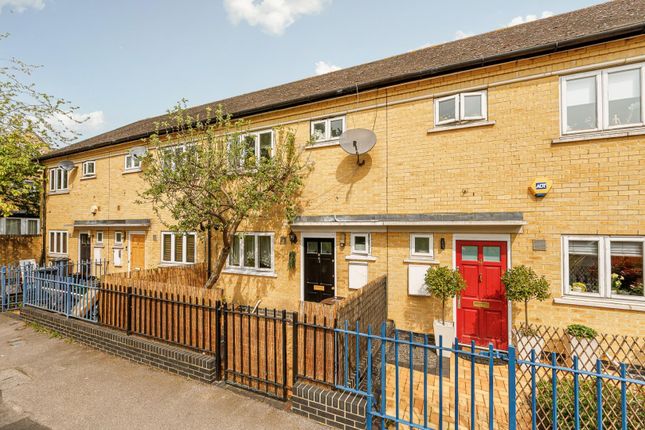 Green Dragon Lane, Brentford 2 bed terraced house for sale