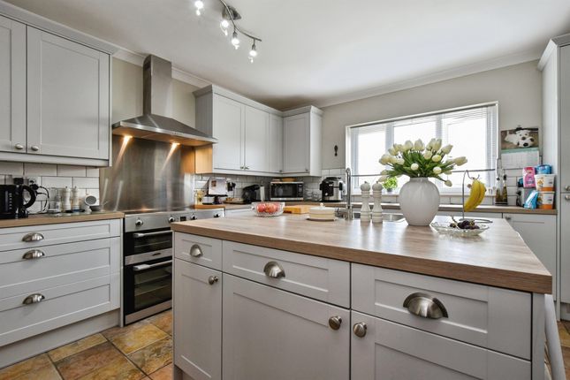 4 bedroom detached bungalow for sale