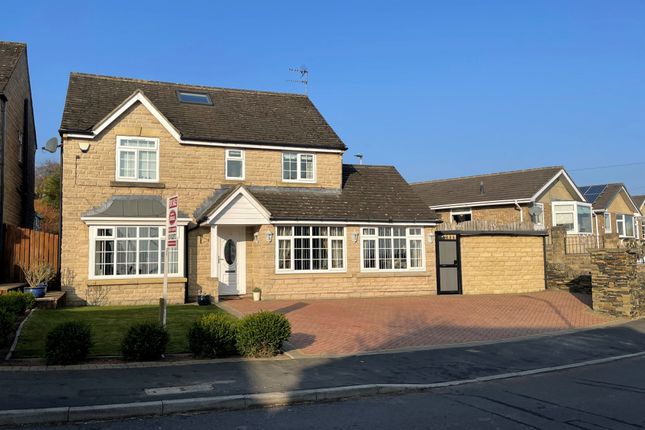 5 bed detached house