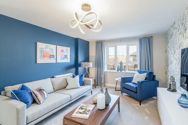 4 bed detached house