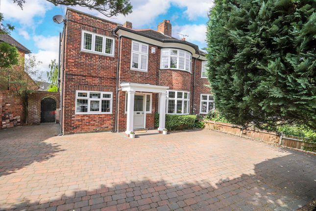 3 bed semi-detached house