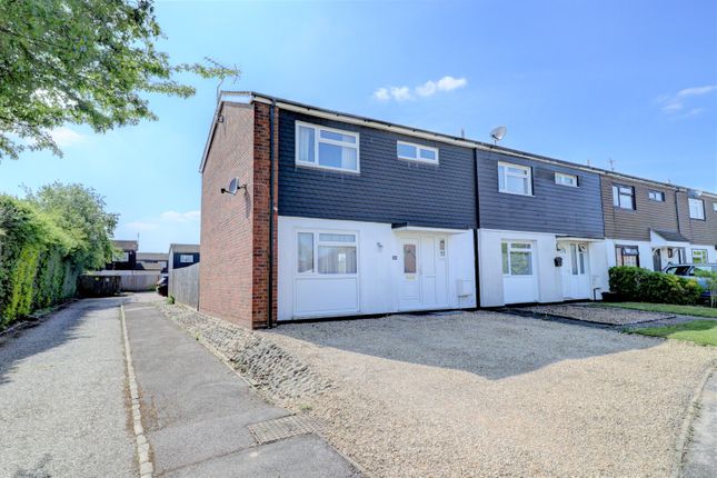 Orchard Way, High Wycombe HP15 3 bed end of terrace house for sale