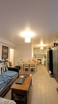 Haysoms Close, Romford RM1 1 bed flat for sale