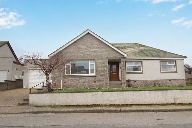 3 bed detached house