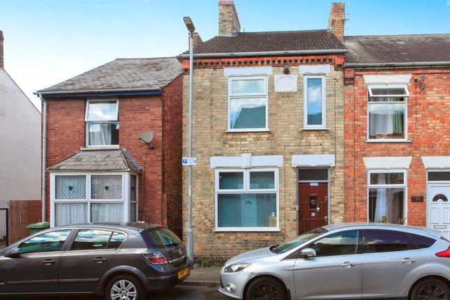 3 bed semi-detached house