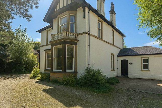 2 bed flat