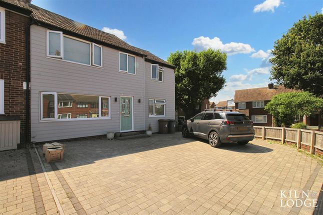 4 bedroom end of terrace house for sale