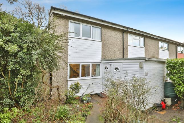 3 bed end terrace house