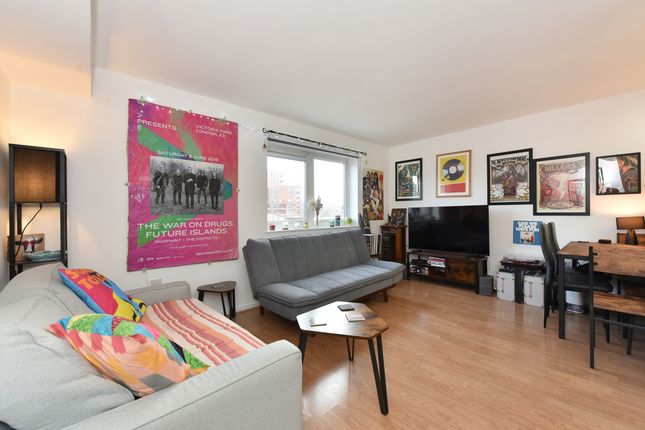 Ladyfern House, London E3 1 bed flat for sale