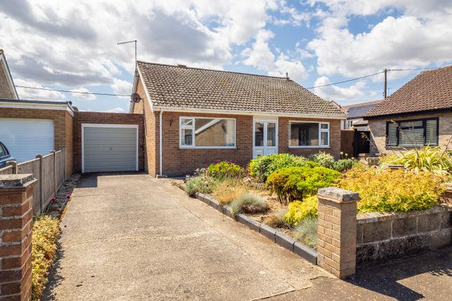 2 bed detached bungalow