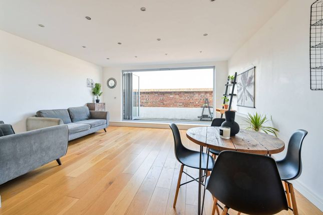 Queens Row, Elephant and Castle... 3 bed penthouse for sale