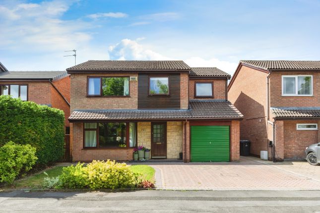 4 bed detached house
