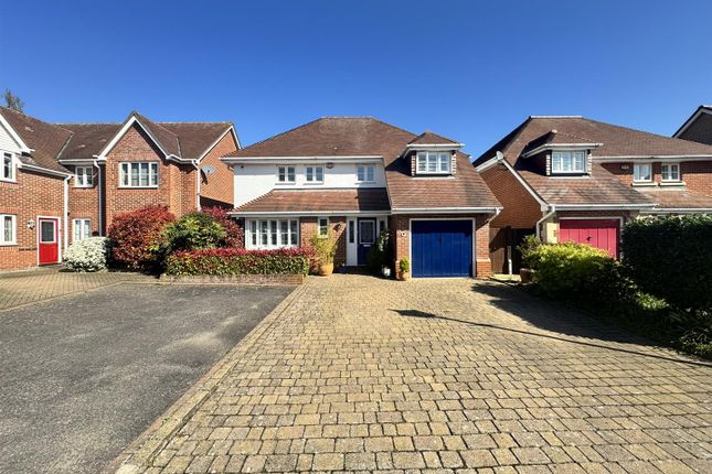 Beauliu Drive, Waltham Abbey, EN9 4 bed detached house for sale