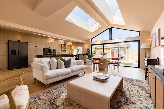 Eastchurch Road, Cliftonville, CT9 2 bed detached bungalow for sale
