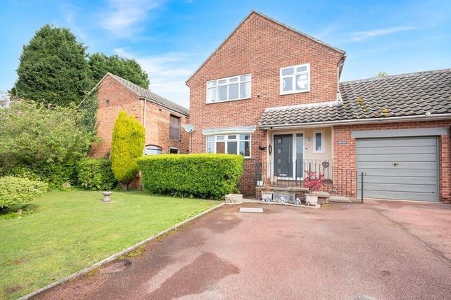Low Street, Newark NG22 4 bed detached house for sale