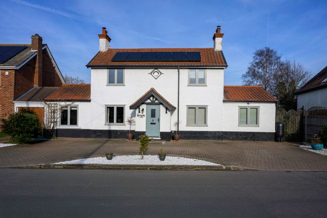 Falkenham Road, Ipswich IP10 4 bed detached house for sale