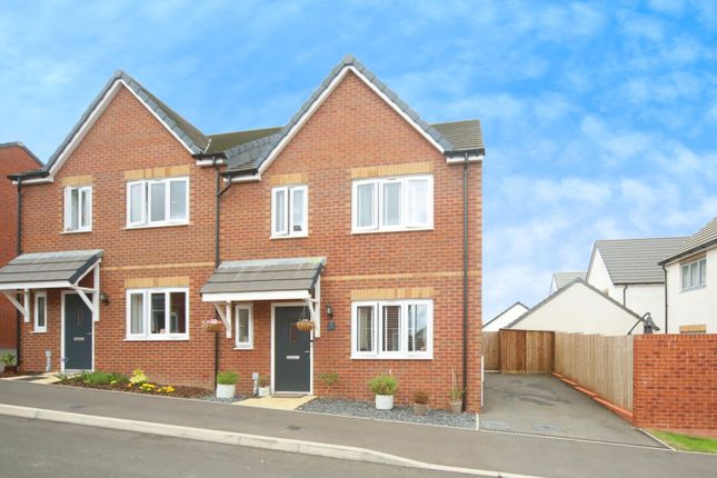 3 bed semi-detached house